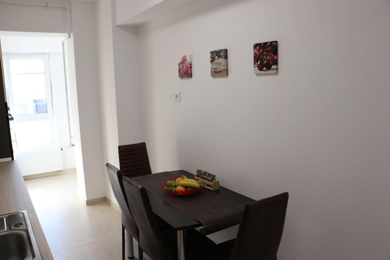 Cityapart Granvia Marina - Cazare In Constanta, Langa Statiunea Mamaia ภายนอก รูปภาพ